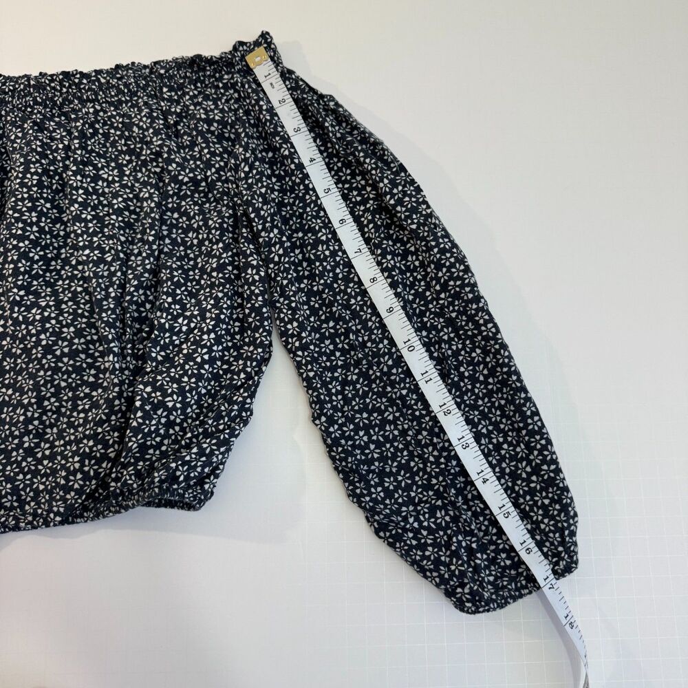 Brandy Melville Women OS Navy Floral Off Shoulder Long Sleeves Elastic Trim Top - Picture 3 of 8